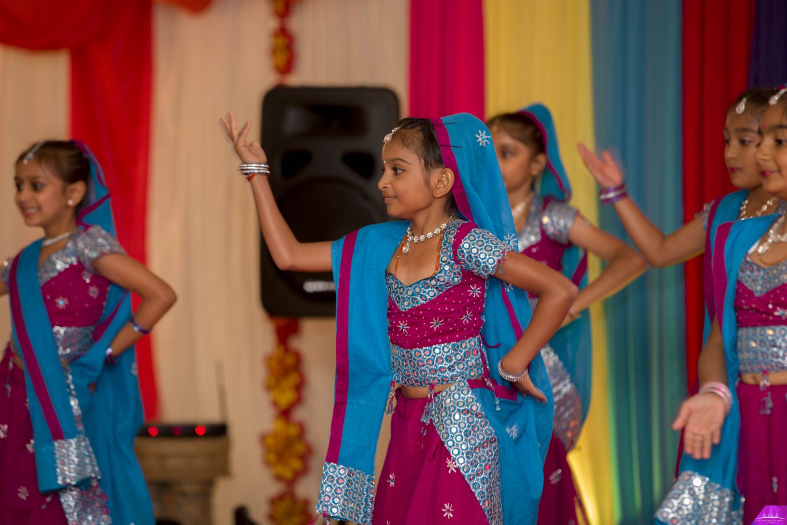 ©1987-2017 SKS Swaminarayan Temple East London